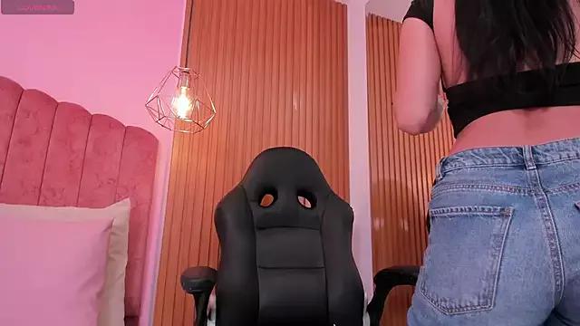 ariel_jonees from StripChat is Freechat