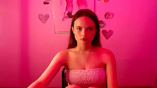 Ariella_ari from StripChat is Freechat
