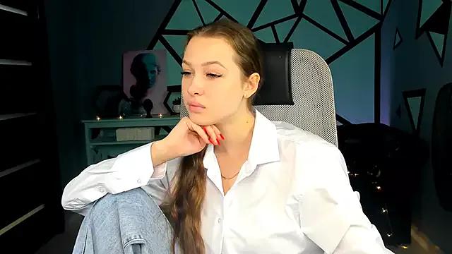 ArielSykes from StripChat is Freechat