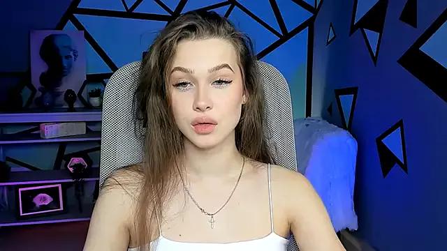 Check-out your craziest wishes with our pick of gaming cams models, featuring big knockers, round tails and tight twats.