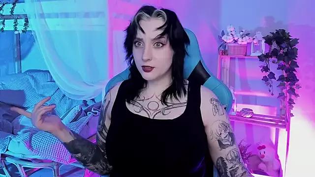 Check-out your craziest wishes with our pick of gaming cams models, featuring big knockers, round tails and tight twats.