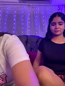 Ashley_and_Zoe from StripChat is Freechat