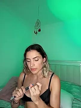 Check-out your craziest wishes with our pick of gaming cams models, featuring big knockers, round tails and tight twats.
