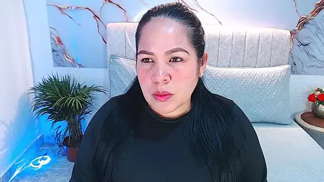 Ashley_Grahaam from StripChat is Freechat