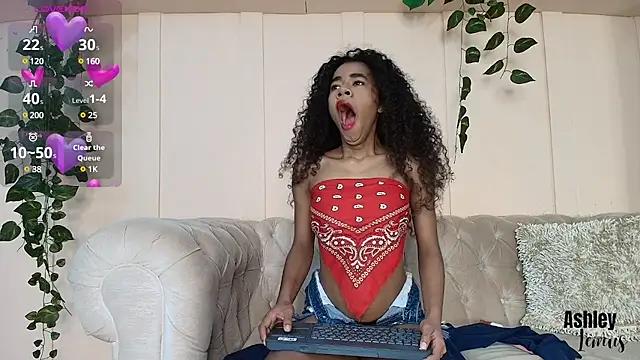 Check-out your craziest wishes with our pick of gaming cams models, featuring big knockers, round tails and tight twats.