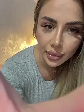 Check-out your craziest wishes with our pick of gaming cams models, featuring big knockers, round tails and tight twats.