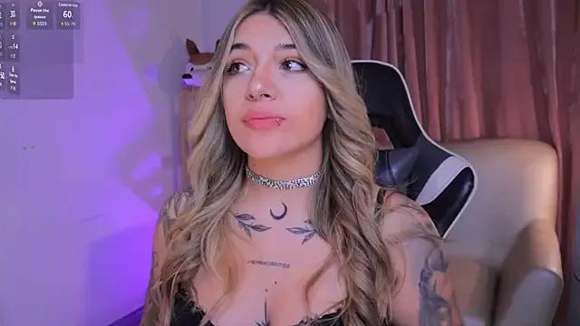 Check-out your craziest wishes with our pick of gaming cams models, featuring big knockers, round tails and tight twats.