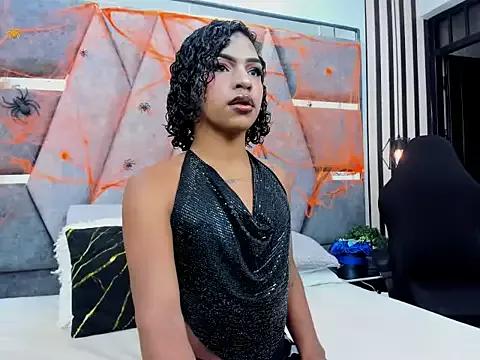 Check-out your craziest wishes with our pick of gaming cams models, featuring big knockers, round tails and tight twats.