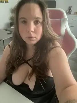 AureliaWinter from StripChat is Freechat