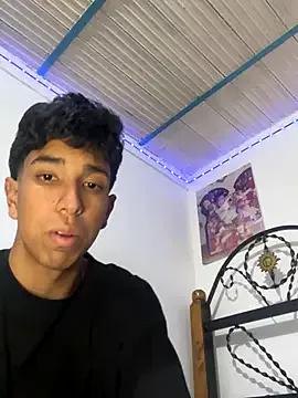 aurora_082 from StripChat is Freechat