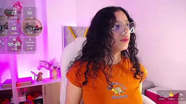 Check-out your craziest wishes with our pick of gaming cams models, featuring big knockers, round tails and tight twats.