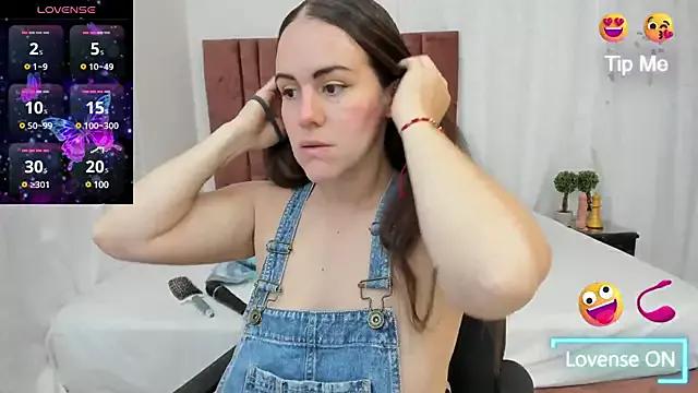 AURORA_FRANKLIN from StripChat is Freechat