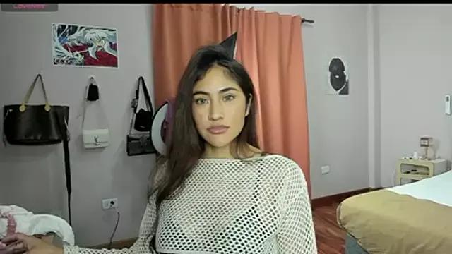 Check-out your craziest wishes with our pick of gaming cams models, featuring big knockers, round tails and tight twats.