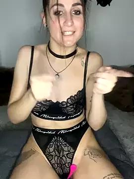 Check-out your craziest wishes with our pick of gaming cams models, featuring big knockers, round tails and tight twats.