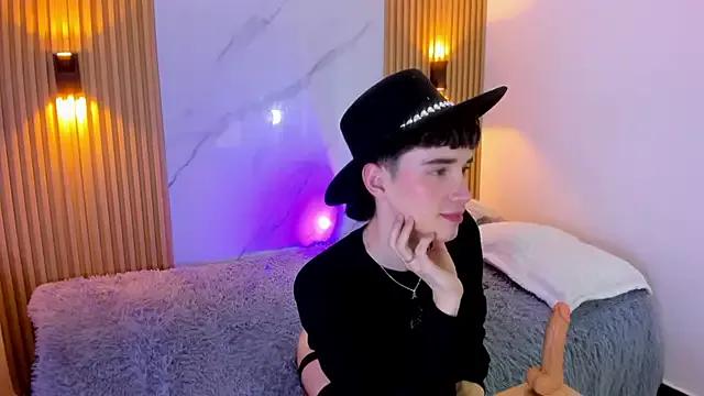 austin_rouse from StripChat is Freechat