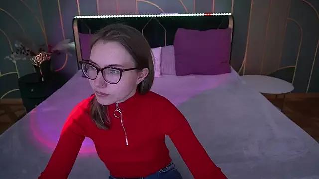 Check-out your craziest wishes with our pick of gaming cams models, featuring big knockers, round tails and tight twats.