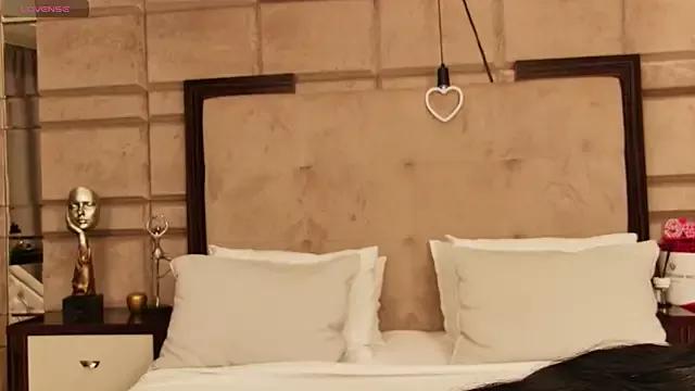 AylinHazel from StripChat is Freechat