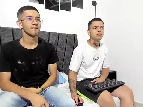 azael_horny_latin from StripChat is Freechat