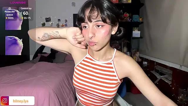 Check-out your craziest wishes with our pick of gaming cams models, featuring big knockers, round tails and tight twats.