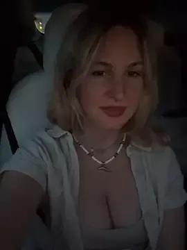 BabyCalipornia from StripChat is Freechat