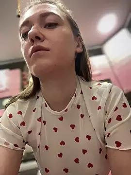 Bambi-Live from StripChat is Freechat