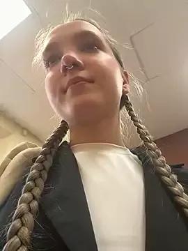 Photos of bambi_lu from StripChat is Freechat