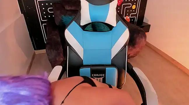 Check-out your craziest wishes with our pick of gaming cams models, featuring big knockers, round tails and tight twats.