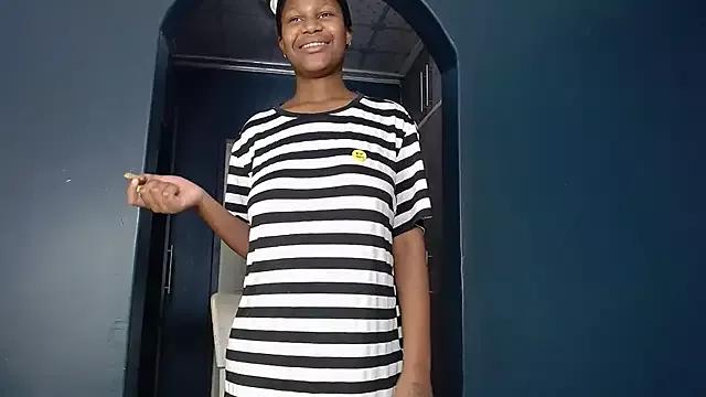 Barbiedoll19 from StripChat is Freechat