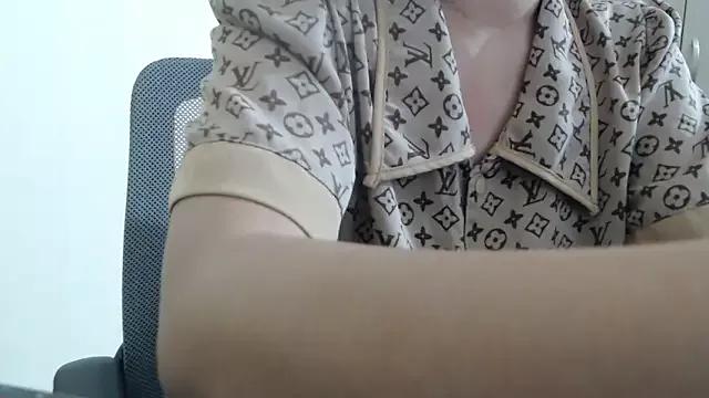 Beautiful_Cute_Sweet from StripChat is Freechat