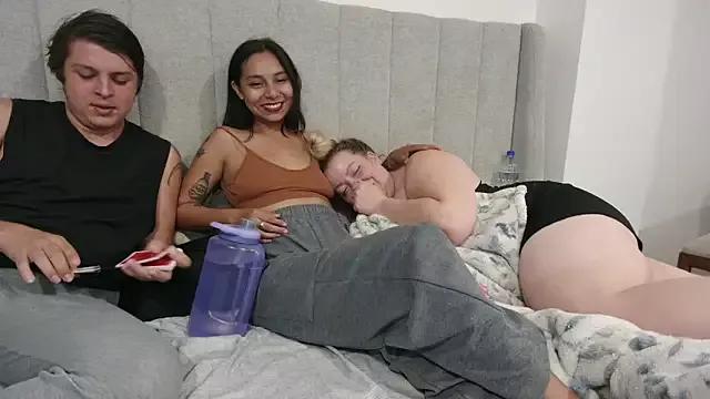 Beauty4AGent from StripChat is Freechat