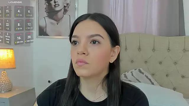 Photos of Beautyari_ from StripChat is Freechat