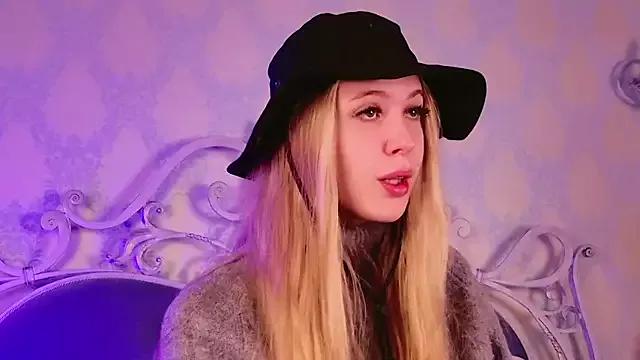 BECKI_VRES from StripChat is Freechat