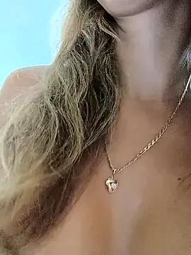 Bella-Grace from StripChat is Freechat