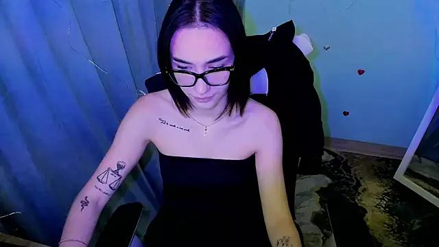 Bella_Night4 from StripChat is Freechat