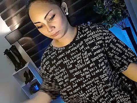 Check-out your craziest wishes with our pick of gaming cams models, featuring big knockers, round tails and tight twats.