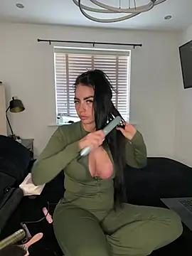 Check-out your craziest wishes with our pick of gaming cams models, featuring big knockers, round tails and tight twats.