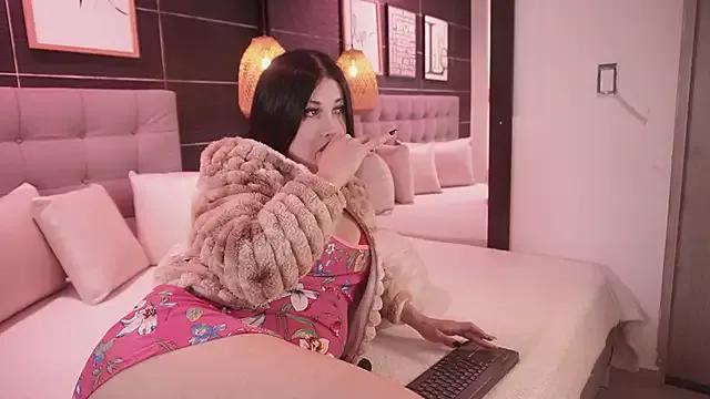 Check-out your craziest wishes with our pick of gaming cams models, featuring big knockers, round tails and tight twats.