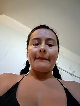 bellapaty from StripChat is Freechat