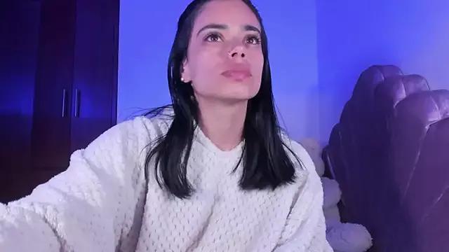 BellaSun_ from StripChat is Freechat