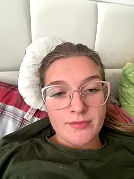 Bellatrisssaa from StripChat is Freechat