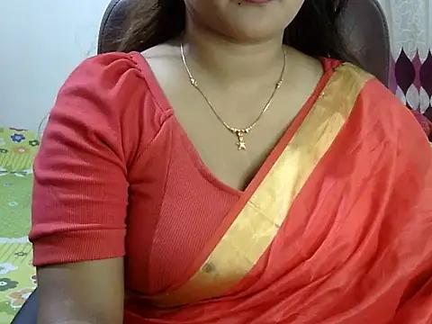 BengaliQueenStar from StripChat is Freechat