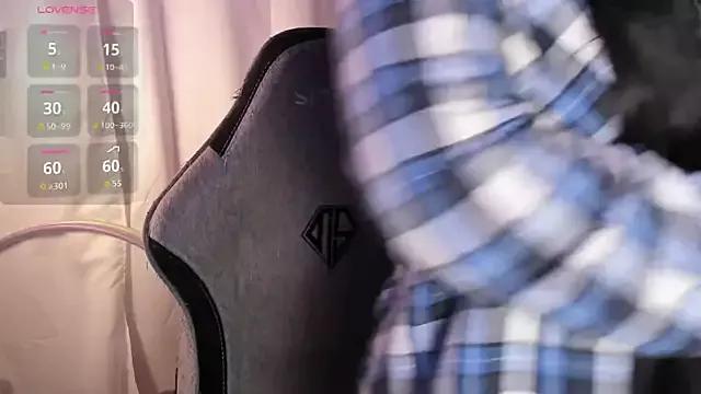 beyondsteel_ from StripChat is Freechat