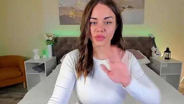 Check-out your craziest wishes with our pick of gaming cams models, featuring big knockers, round tails and tight twats.