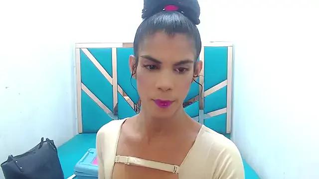 BigCock_Antonella_TS from StripChat is Freechat