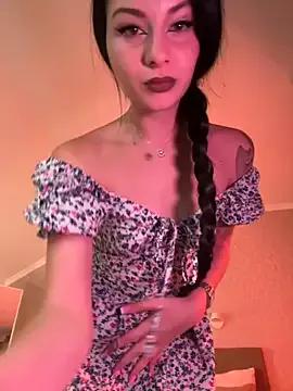 Check-out your craziest wishes with our pick of gaming cams models, featuring big knockers, round tails and tight twats.