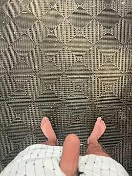 Bigtitsloveshow from StripChat is Freechat
