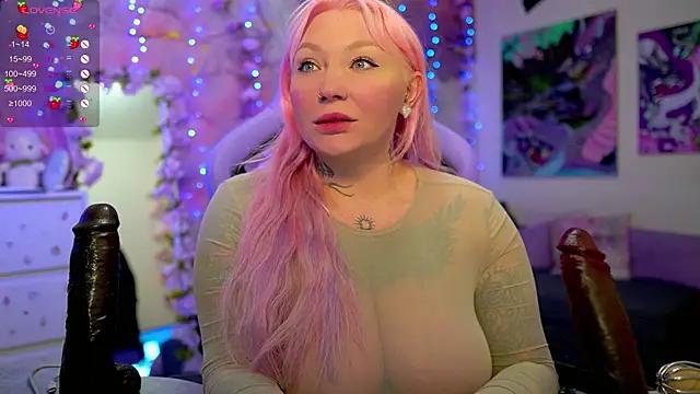 Check-out your craziest wishes with our pick of gaming cams models, featuring big knockers, round tails and tight twats.
