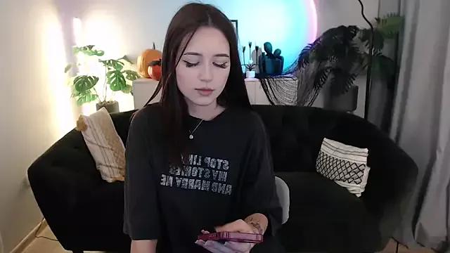 Check-out your craziest wishes with our pick of gaming cams models, featuring big knockers, round tails and tight twats.