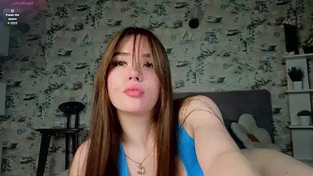 Check-out your craziest wishes with our pick of gaming cams models, featuring big knockers, round tails and tight twats.