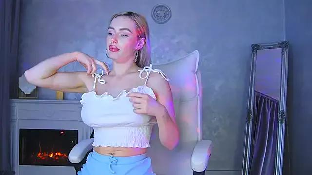 blonde_anna from StripChat is Freechat